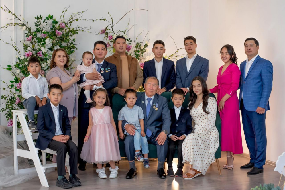 Моншадағы қарт әйелмен порно